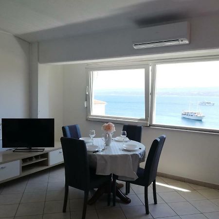 Apartment Petra Dugi Rat Luaran gambar